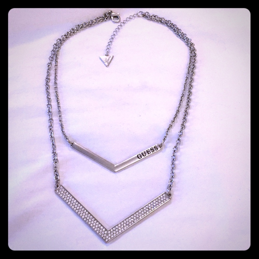 Guess double tier V-neck glass